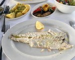 Branzino vom Grill mit Olivenöl und Zitrone, perfekt - Kornat - Wien