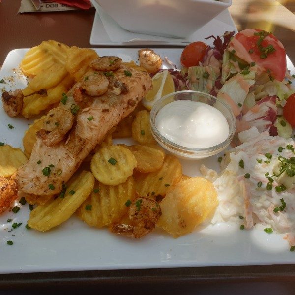Pacific Salmon and Shrimp - EUR 23,90
gegrilltes Lachsfilet | gebratene ... - The BBQ Steak House - Biedermannsdorf