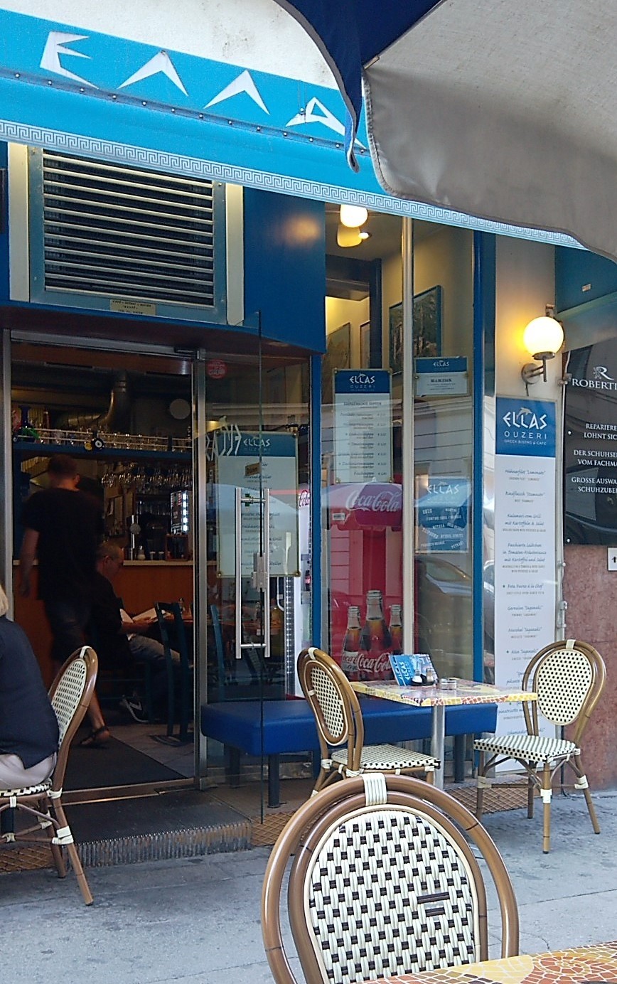 Das geht's rein - Cafe Ouzeri Bistro Ellas - Wien