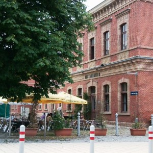Restauration Marx Lokalaußenansicht & Gastgarten - MARX Restauration - Wien