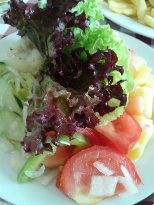 Simmeringer Landbier - Gemischter Salat (EUR 3,20)