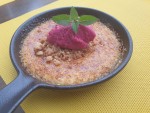 Crème Brûlée bei bedecktem Himmel