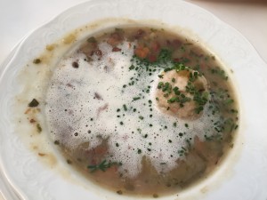 Eierschwammerlmit mit Tiroler Knödel - Waldviertlerhof - Wien