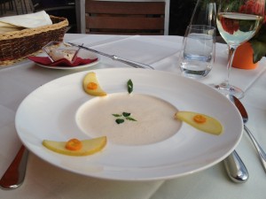 Cremesuppe mit Apfel - Schöne Aussicht - SALZBURG / Gnigl