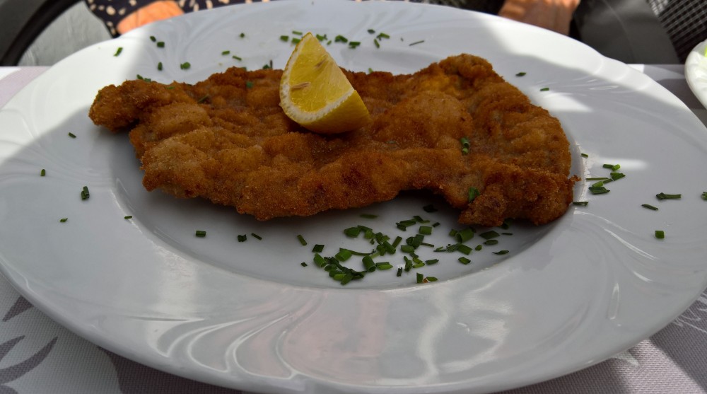 Beiried gebacken, Panier knusprig, Fleisch sehr weich. - Gasthaus zum Goldenen Kreuz - Feuersbrunn