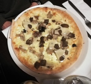 Pizza al Tartufo, soll köstlich gewesen sein - Federico ll - Wien
