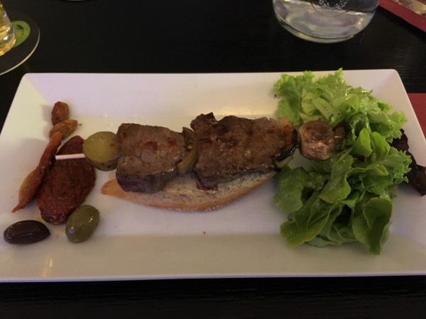 "Rindersteak am Spieß mit 
Champignon und Zwiebel" - Torona - Graz