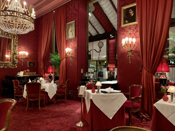 Ambiente - Sacher Rote Bar - Wien