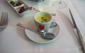 Zucchini Fenchel Suppe, Hausbrandt musste dafür herhalten..... - Huber´s essen & trinken - Wien