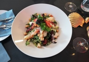 "Goldfisch" Caesar Salad mit roten Wildgarnelen, großartig - Goldfisch - Wien