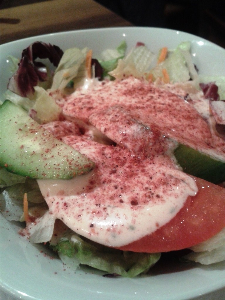 Restaurant Pars - Salat zu Djudje Kabab (hier bereits mit Sumach gewürzt) - Pars - Wien