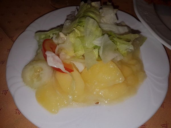 Beilagensalat zum Schnitzel - Gasthaus Riegler - Pottenstein