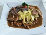 Filetspitzen mit gerösteten Eierschwammerl, serviert mit frischen Nudeln - Restaurant Kager - Kalsdorf bei Graz