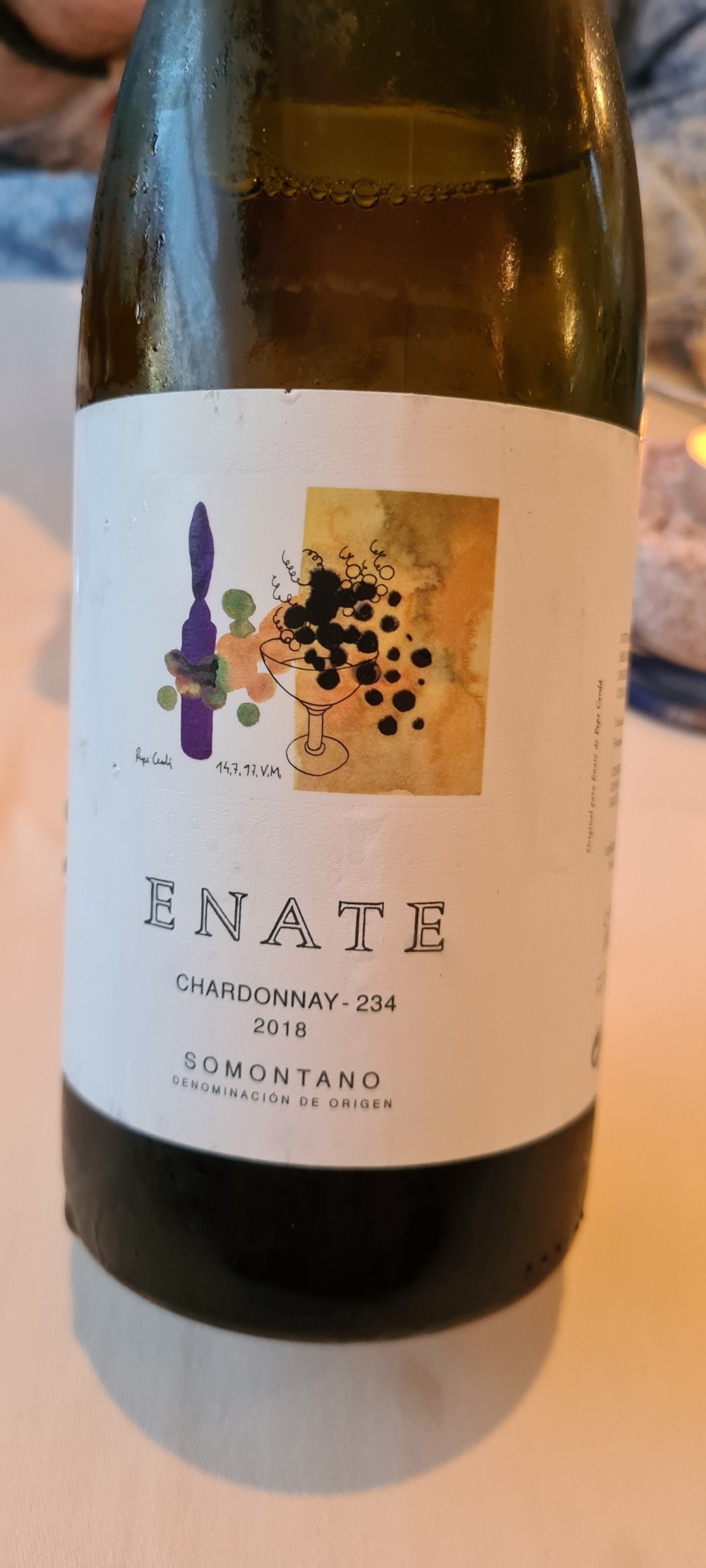 Chardonnay aus dem DOC Somontano Spanien,, 14% - Bangkok - Salzburg