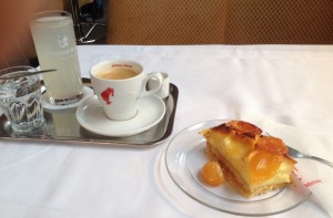 Marillen-Topfenkuchen - Café Prückel - Wien