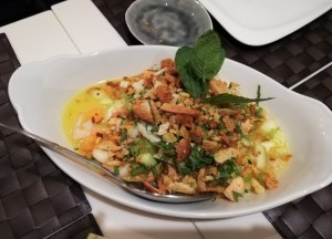 Süß saurer Salat u.a. mit Shrimps, Hammer! - Marcodi - Wien