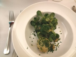 Mini Grammelknödel mit Vogerlsalat (als Vorspeise) - Tancredi - Wien