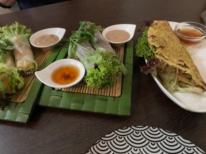 Vietnamesische Sommerrollen &amp; Pancakes, tadellos.