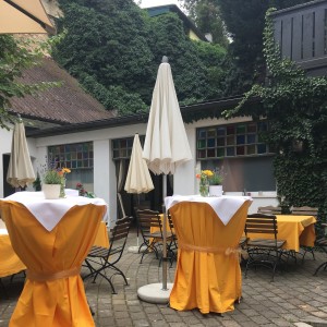 Gastgarten - Gasthof Zum Goldenen Anker - Hainburg