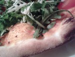 Pizza Capo (Tomaten, Mozzarella, Rucola, Tomatenscheiben &amp; Parmesan)