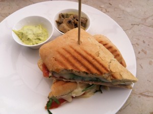 Panini Toast Prosciutto (€7,90) - Artner (Imbiss) - Parndorf