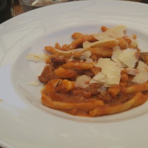 Pasta mit Wurst und Granna (Strozzapreti mit Salsiccia) - Osteria Dal Toscano - Wien