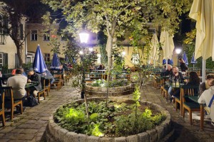 Zum Renner - Gastgarten - Schöne Abendstimmung