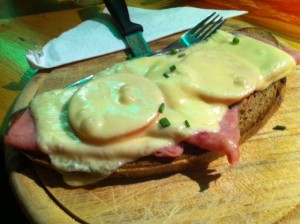 Überbackenes Brot - Giebel-Heuriger - Arbesthal