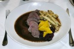 Meixner's Gastwirtschaft - Hirschkalbrücken mit Rotkraut und Schupfnudeln - ... - Meixner's Gastwirtschaft - Wien