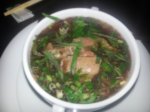 Vietnamesische Suppe mit Rindfleisch - by Chi - Wien