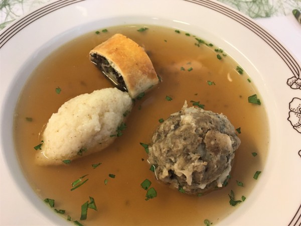 Festtagssuppe - Gasthof "Zum Mohr`n" - Familie Tanner - Oberwölz