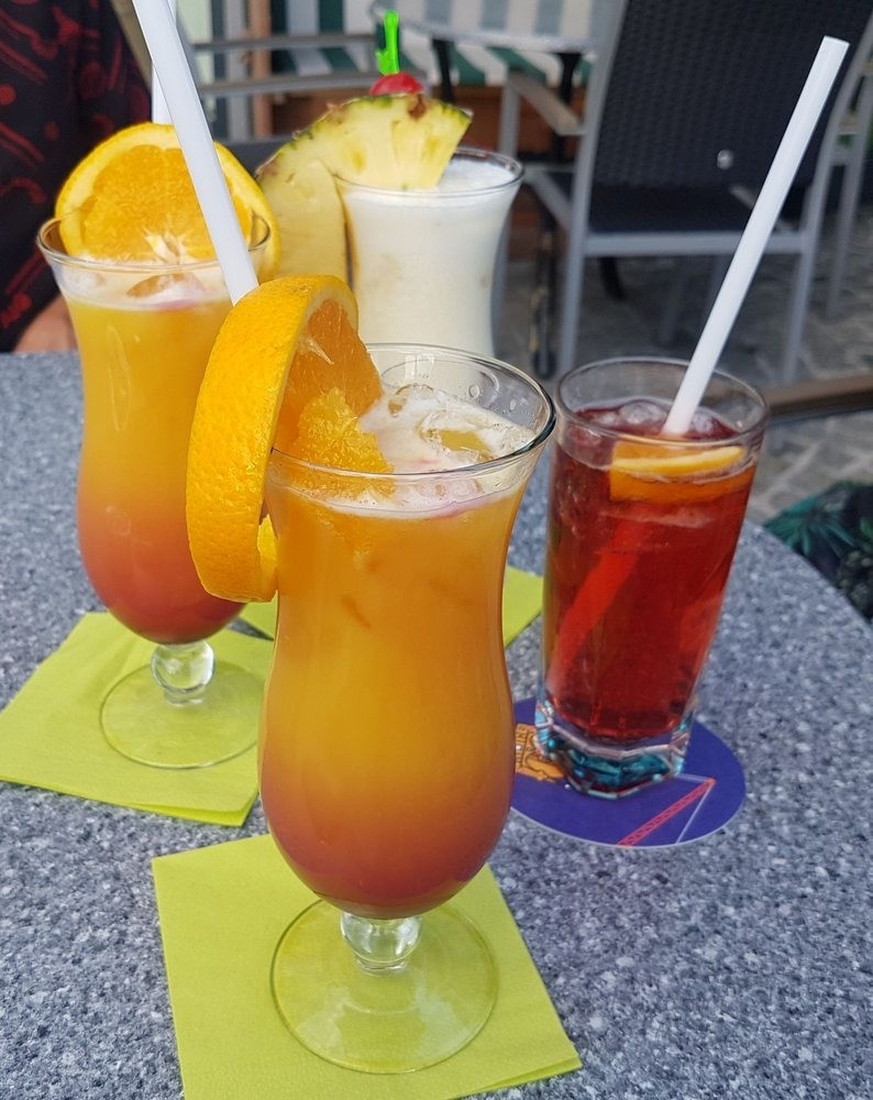 Tequila Sunrise, Campari Soda, Pina Colada - La Sita - Eugendorf