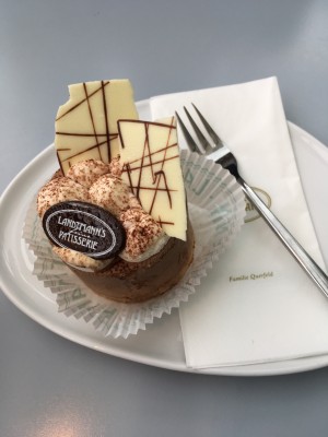 Schokolade-Mousse-Torte - Café Landtmann - Wien