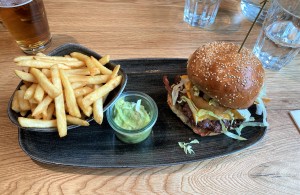 Argentina mit "Kartoffel fries" - Le Burger Graz - Graz