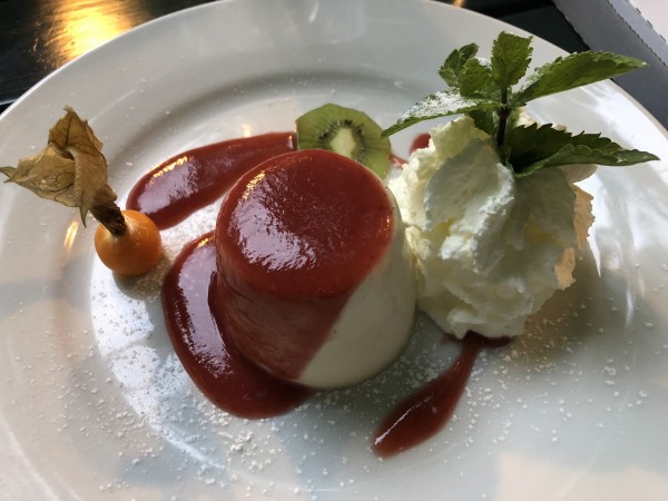 Panna Cotta mit Erdbeermark - Francesco - Wien