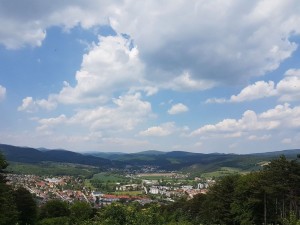 Aussicht auf Berndorf und im Hintergrund Pottenstein
