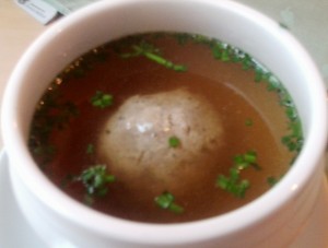 Wirtshaus zum Nepomuk - Leberknödelsuppe - Wirtshaus zum Nepomuk - Wien