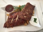 Spareribs mit Bratkartoffeln und zweierlei Saucen - Waldviertlerhof - Wien