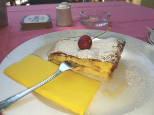 Marillen Topfen Strudel - sehr gut - Hotel Landgasthof Fischerwirt - Faistenau