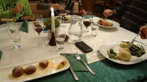 Wunderbare Knödeln - egal ob Hauptspeise oder Nachspeise. Hier Apfelknödel, ... - Knödelzeit - Passail