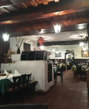 Heurigenrestaurant Brandl - Im Lokal (NR)