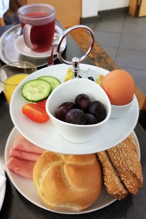 Pikantes Frühstück, der Espresso war richtig gut. - Nussdorfer Café - Wien