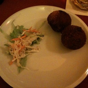 Vorspeise: Thunfischbällchen
haben interessant geschmeckt, wie die ... - Curry-Insel - Wien