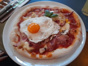 Pizza Rusticana klein 10,50 - Habe d'ere - Oberpullendorf