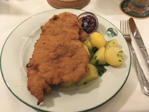 Cordon Bleu mit Petersilkartoffeln