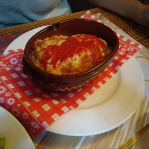 Lasagne con Mozzarella e Sugo di pomodoro al forno - Pizzeria Modena - Wien