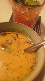 Kürbiscremesuppe mit Kernöl und Kürbissen - Das Kolin - Wien