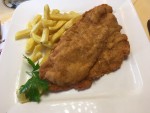 Cordon bleu vom Schwein mit Pommes frites - Dorfstub´n - Thondorf