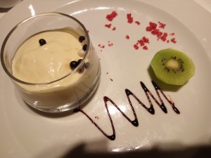 Maracuja-Cheesecake auf Schokobiscuit - Hotel Restaurant Adler - Warth am Arlberg