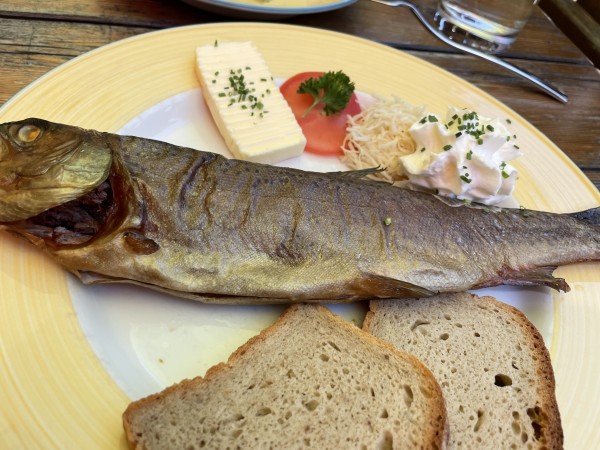 Geräucherte Forelle. - Landgasthaus Weixen - Rauris